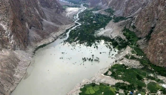 All 250 tourists rescued from Babusar Road, search op underway: GB govt
