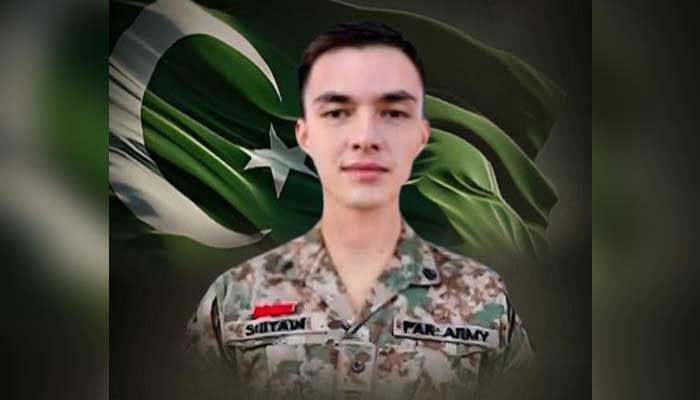 Army officer martyred, seven India-backed terrorists gunned down in DI Khan IBO: ISPR 1 Army officer martyred, seven India-backed terrorists gunned down in DI Khan IBO: ISPR