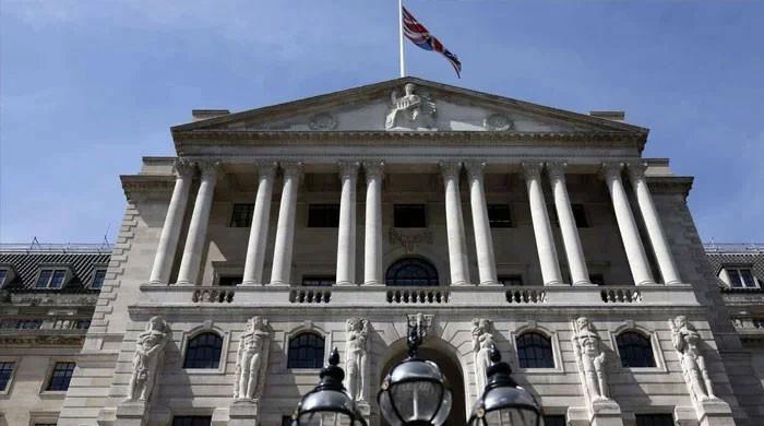BOE risks repeat of Brexit pessimism as growth signals diverge