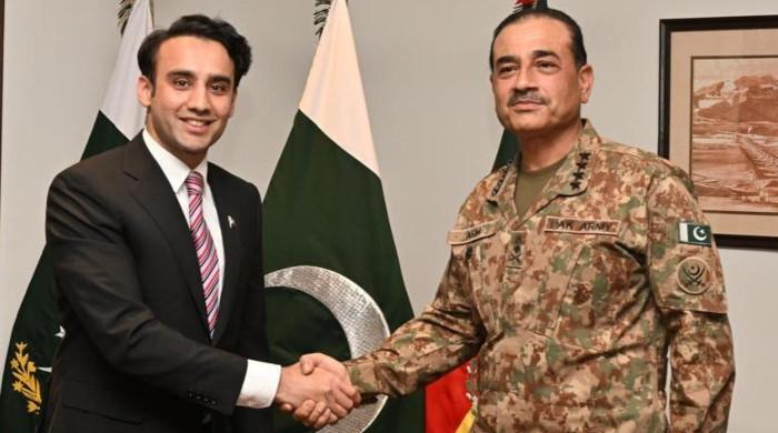 COAS, PCC chief discuss blockchain, AI at GHQ