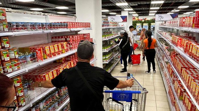 Cuba resurrects dollar-only stores, a symbol of inequality 1 Cuba resurrects dollar-only stores, a symbol of inequality