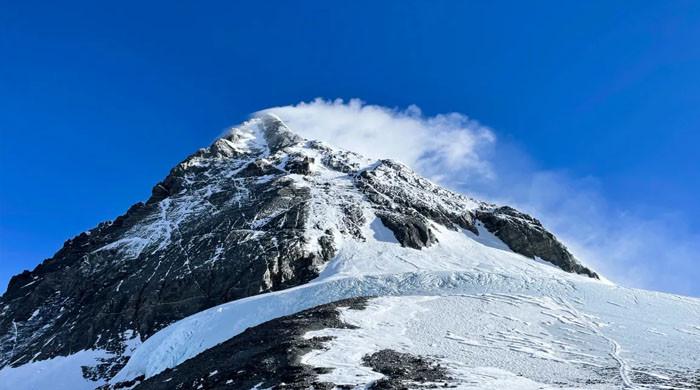First woman climbed Everest 50 years ago