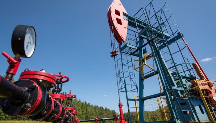 India open to reducing oil imports from Russia: sources