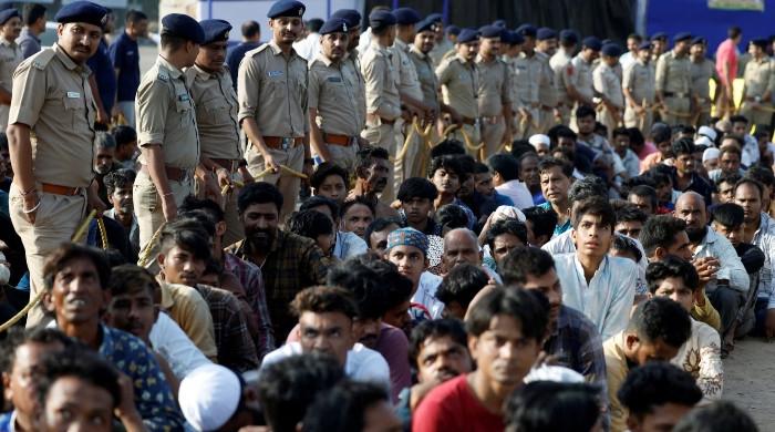 India unlawfully expels hundreds of Muslims to Bangladesh