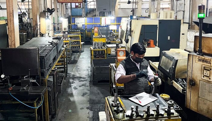 Indian exporters scrambling for options to mitigate fallout of Trump's tariffs