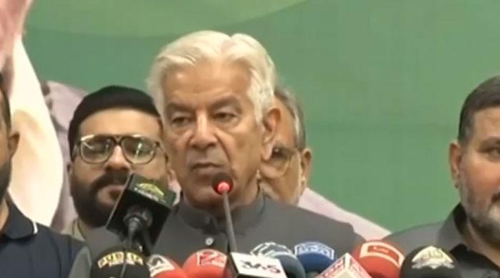 'Infighting': Khawaja Asif says PTI fragmented into various factions 1 'Infighting': Khawaja Asif says PTI fragmented into various factions