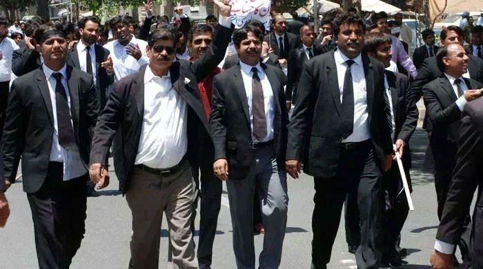 Islamabad lawyers boycott courts today over judges transfer row