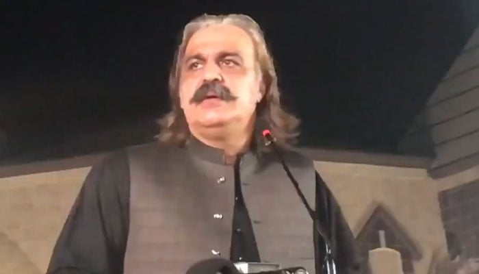 KP CM announces commencement of PTI's anti-govt movement from Lahore