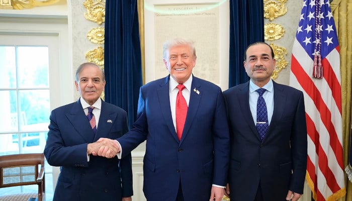 'Man of peace': PM Shehbaz heaps praise on Trump for bold leadership in White House meeting 9 'Man of peace': PM Shehbaz heaps praise on Trump for bold leadership in White House meeting