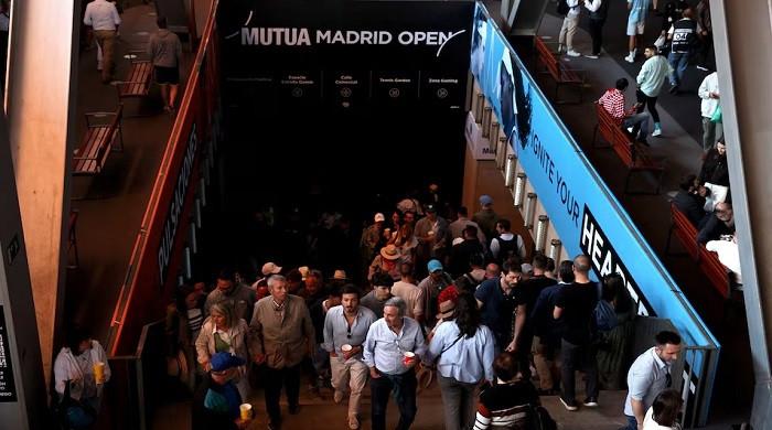 Massive power outage paralyses Spain, Portugal, trapping people in elevators