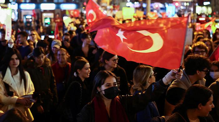 More than 1,800 people arrested in Turkiye amid mass protests over jailed mayor 1 More than 1,800 people arrested in Turkiye amid mass protests over jailed mayor