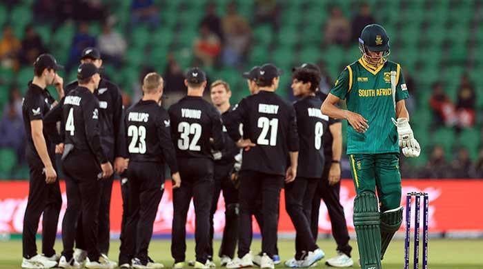 New Zealand edge past South Africa to face India in Champions Trophy final