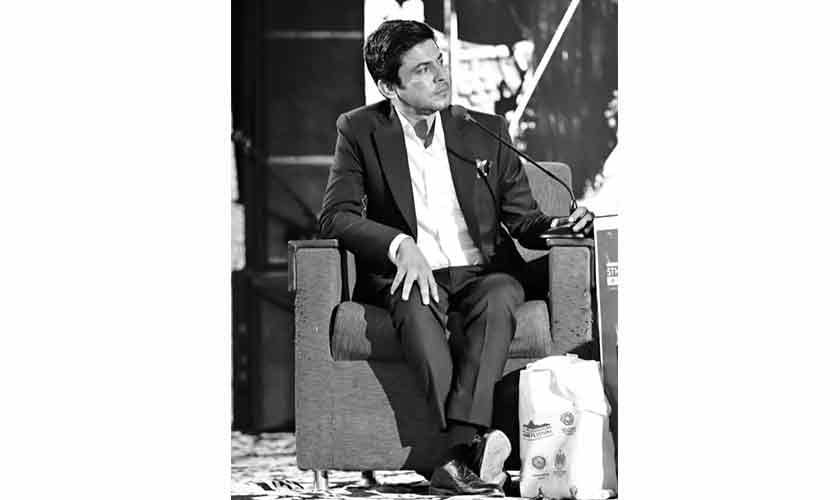 Of fame and glory | Political Economy 1 Of fame and glory | Political Economy