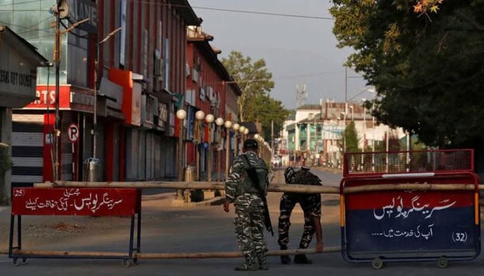 On Youm-e-Istehsal, civil, military leadership renews solidarity with IIOJK Kashmiris 1 On Youm-e-Istehsal, civil, military leadership renews solidarity with IIOJK Kashmiris
