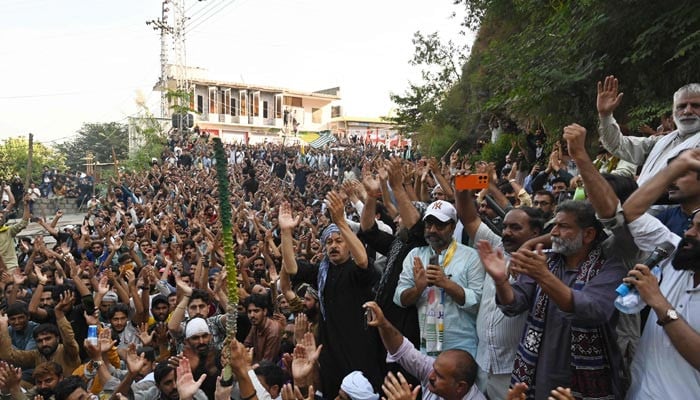 PM Shehbaz Sharif offers talks as AJK protests turn deadly