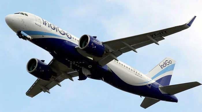 Pakistan extends airspace ban for Indian aircraft by another month
