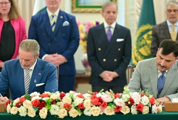 Pakistan inks MoUs with US firms on minerals, $500m pledged