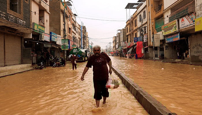 Prolonged rains disrupt daily life in Karachi