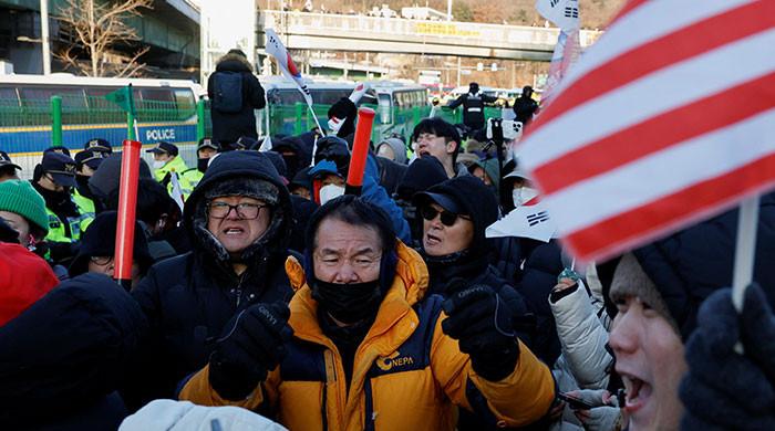 SKorea officials again enter impeached President Yoon's residence to arrest him