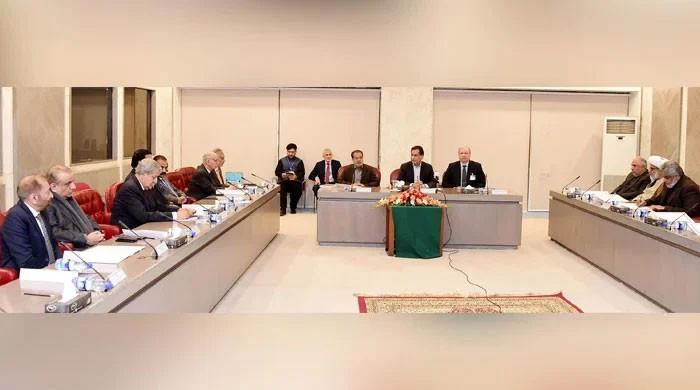 Senator Siddiqui confirms 'end of PTI talks, dissolution of committee' 1 Senator Siddiqui confirms 'end of PTI talks, dissolution of committee'