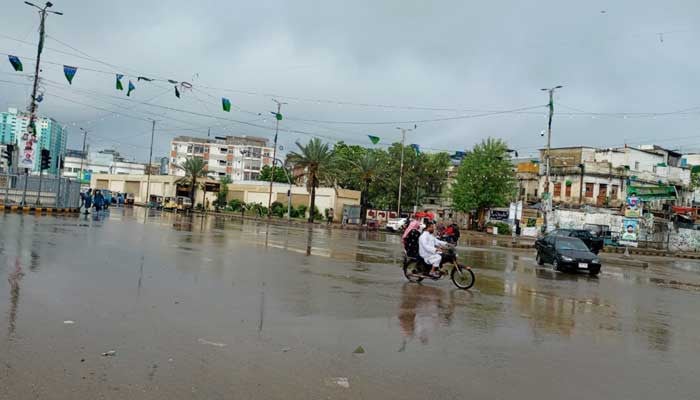 Several neighbourhoods inundated as rain lashes Karachi for third consecutive day