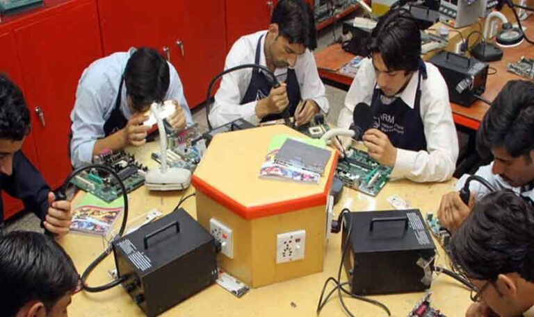 Skilling smarter: a vision for youth | Political Economy