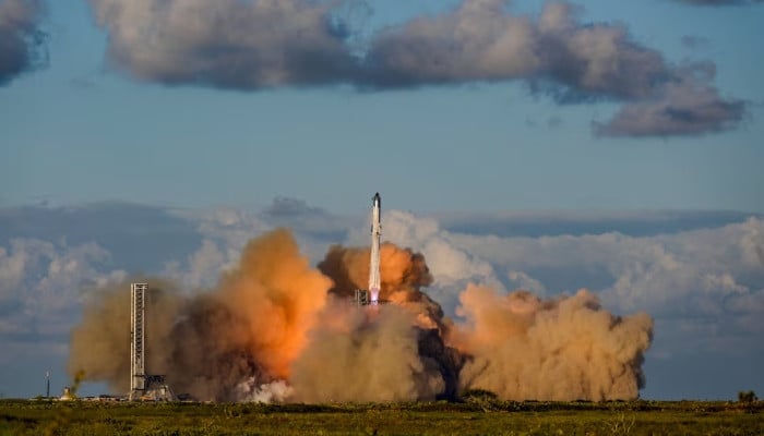 SpaceX launches Starship megarocket on successful test flight