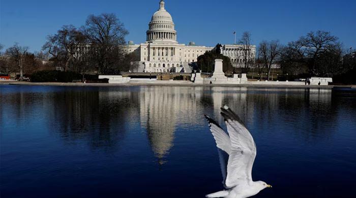 US Senate Republicans pass measure to move forward on Trump’s tax cuts 1 US Senate Republicans pass measure to move forward on Trump’s tax cuts