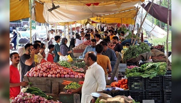 Vegetables, fruits’ prices go up after rains disrupt supply chain