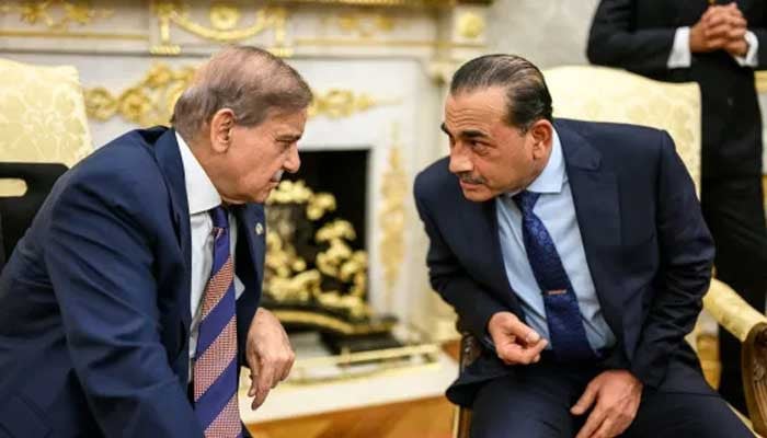 'We are on same page': PM Shehbaz on civil-military coordination in key issues 1 'We are on same page': PM Shehbaz on civil-military coordination in key issues